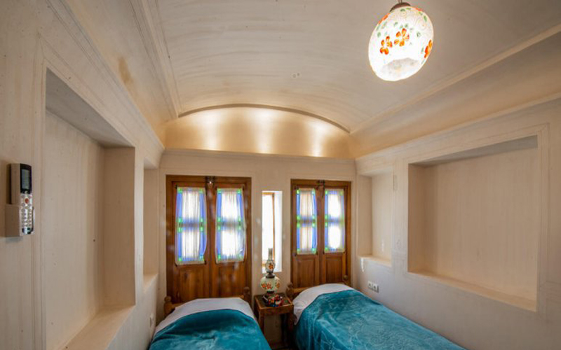اتاق دو تخته تویین اقامتگاه سنتی احسان کاشان